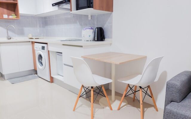 Homey And Cozy Living 1Br Tamansari Bintaro Mansion Apartment