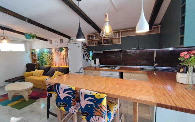 Kimano 2 Apartments With Garden in Zadar