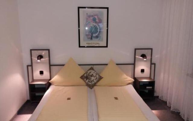 Hotel ARIS