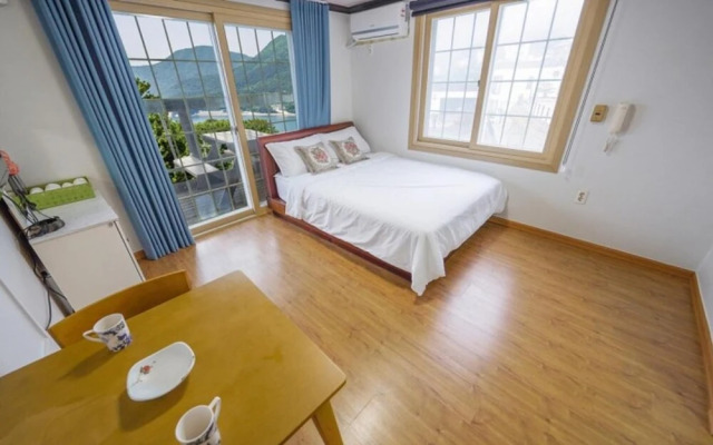 Geojedo Chongsol Pension
