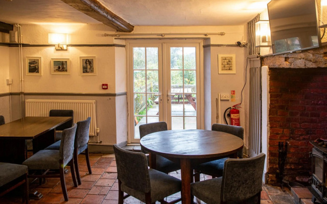 Sutton Staithe Hotel