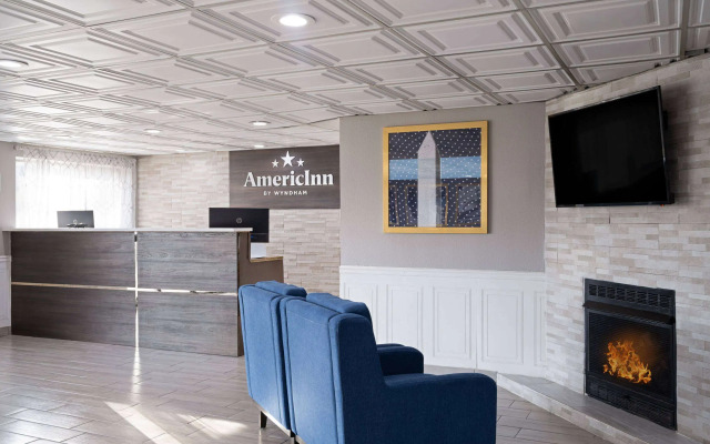 AmericInn by Wyndham Woodstock IL