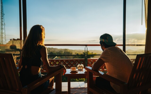 Ficus Sunset Suites