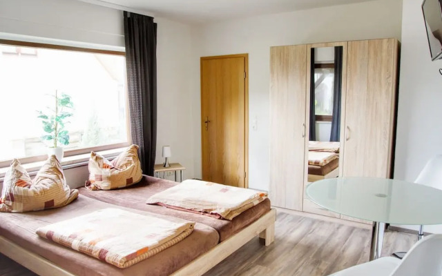 Apartment Near Lagoon and Lake Views