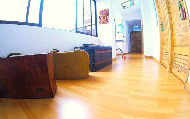 Hostal De La 57 - Hostel