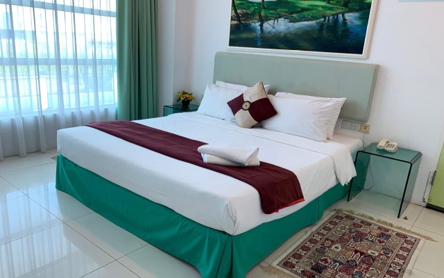 Santorini Hotel – Guest Rooms – Miri
