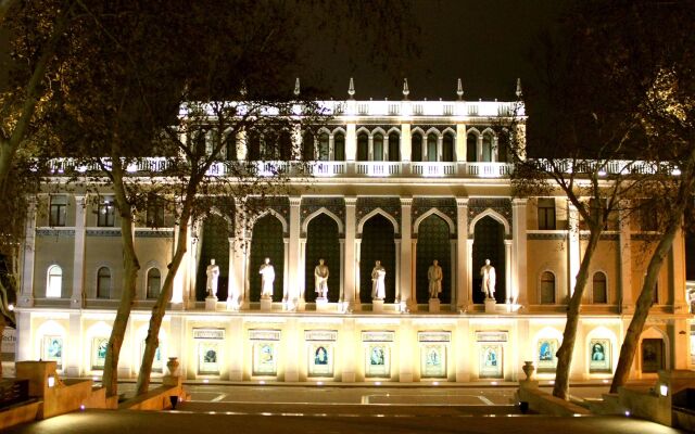 Central Baku Hotel