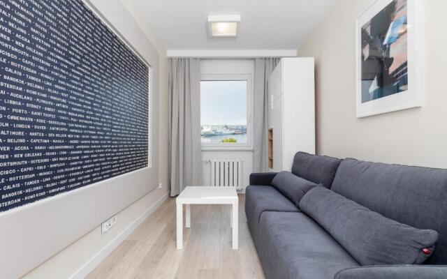 Premium apartment with a port view by Renters