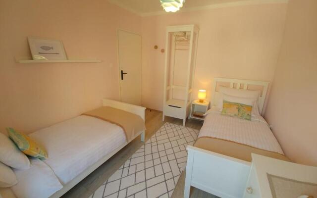 Apartment Axelle 50 METERS TO THE BEACH