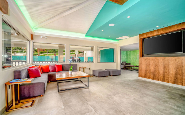 818 Hotel + Pool, an Ascend Hotel Collection Member