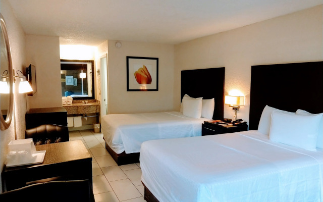 Red Carpet Inn Airport and Cruise Port Hotel Fort Lauderdale
