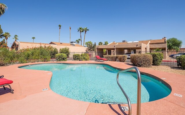 South Scottsdale Townhome - 2 Bedroom