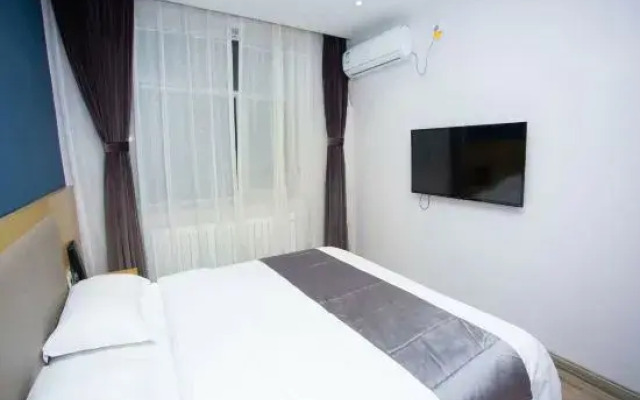 Dihua Hotel (Hohhot Xing'an South Road Inner Mongolia Hospital Shop)