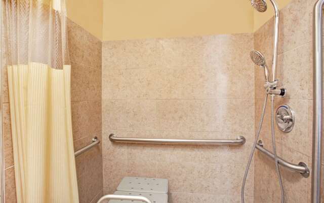 Days Inn by Wyndham Marietta White Water