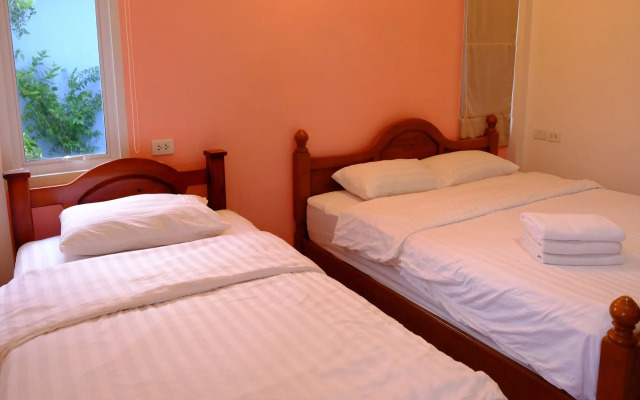 PT House Resort