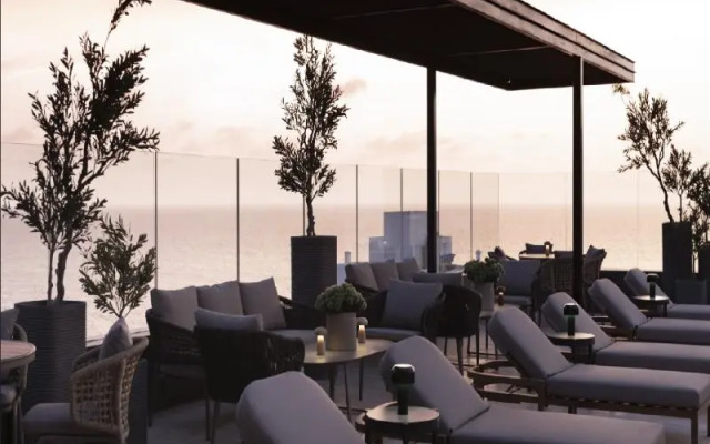 Oz Hotel Collection