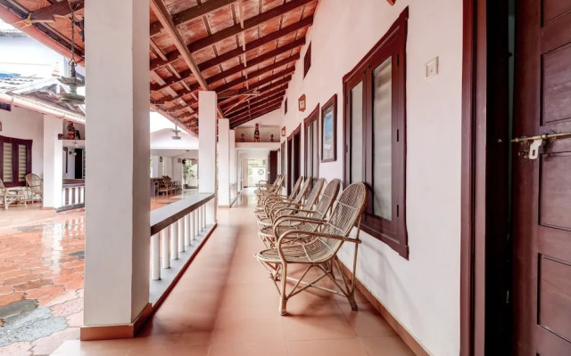 Shirleys Beach Hotel