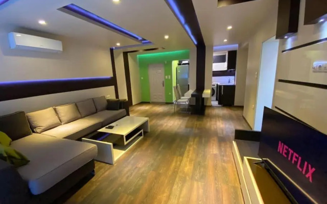 Modern 1br Apartment with Garden View & Free Street Parking