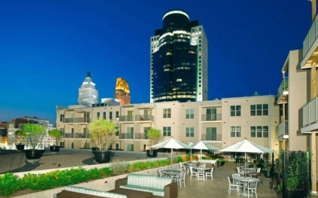 Bridgestreet at Current at the Banks