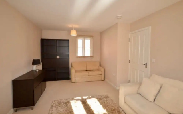 Bright 2 Bedroom Flat in Bedminster