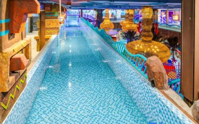 Yinhe Happy World Hotel – Pool – Harbin