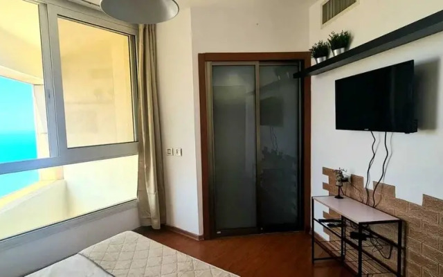 SHaYaSH apartments Leonardo Bat-Yam