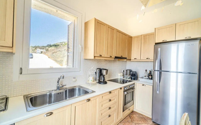 "IRIDA" 4-BDR Villa, Amazing Sunset & Sea Views