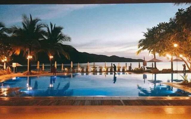 Pico De Loro Hamilo Coast Guest House