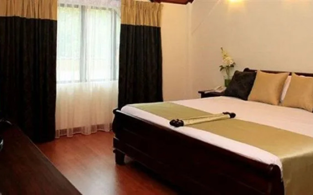 Suria Hill Country House, Janda Baik