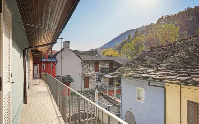 Casa del Nildo Mountain And Lake