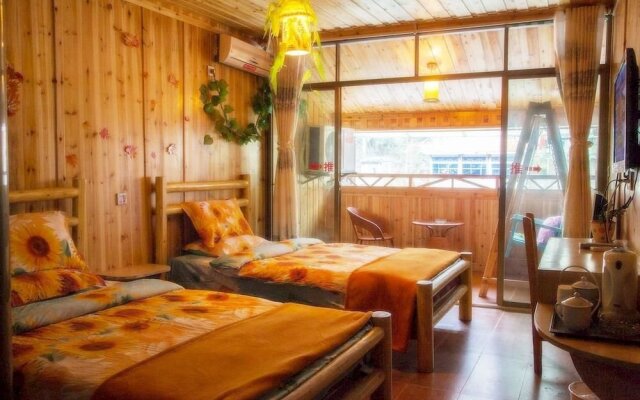 Fenghuang Lifetime True Love Hotel