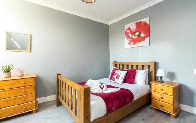 Immaculate 3BD House in Parson Green Fulham
