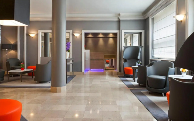 Timhotel Opera Blanche Fontaine