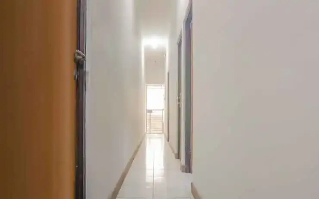 Rumah Yasmin Syariah by OYO Rooms