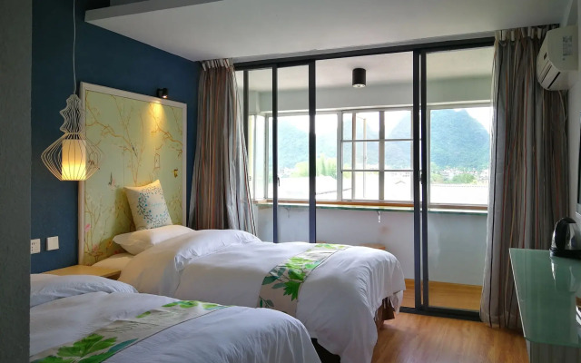 Yangshuo 9 Time Hotel