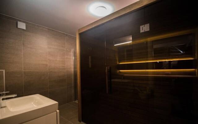 Luxury Apartments Madomi