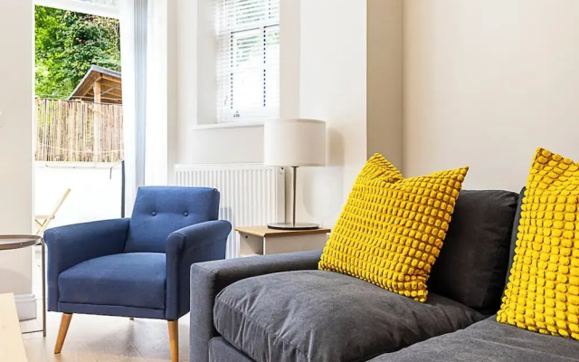 Charming and Modernised Edwardian Flat