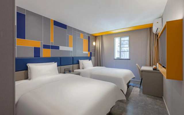 7Days Inn Hotel (Wuhan University Guangbutun Subway Station)