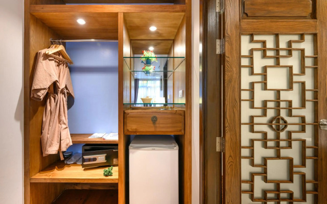 Woo Gallery and Boutique Hotel