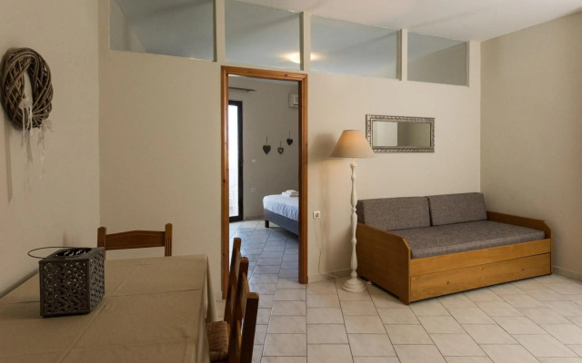 Mirtilos Studios & Apartments