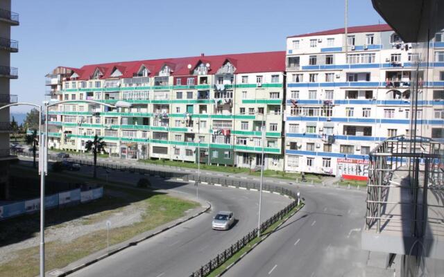 Three-Bedroom Apartment in Batumi, near the Black Sea