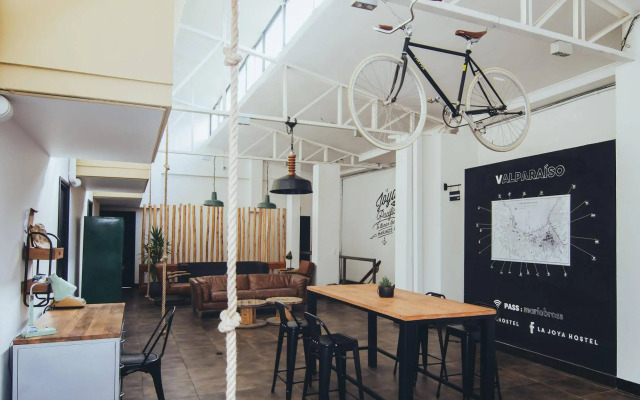 La Joya Hostel