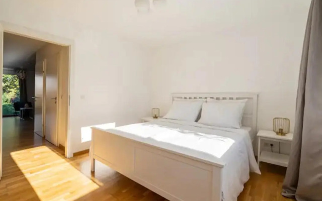 Near Lake Fully Furnished Beautiful Apartment