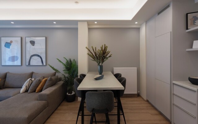 Newly Renovated 2Bdr Apt-5min to metro
