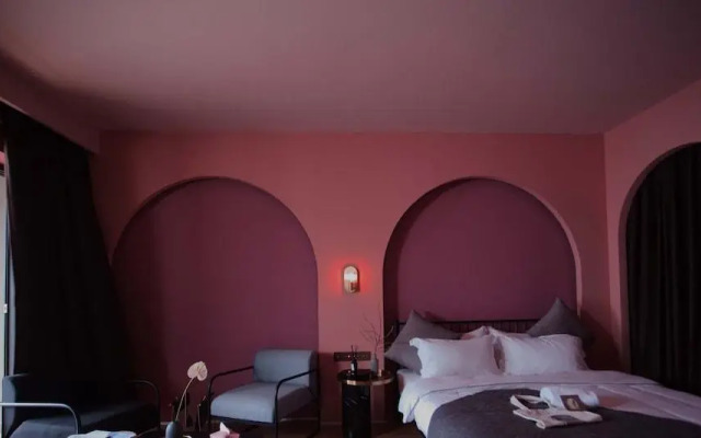 W O O K A Hotel