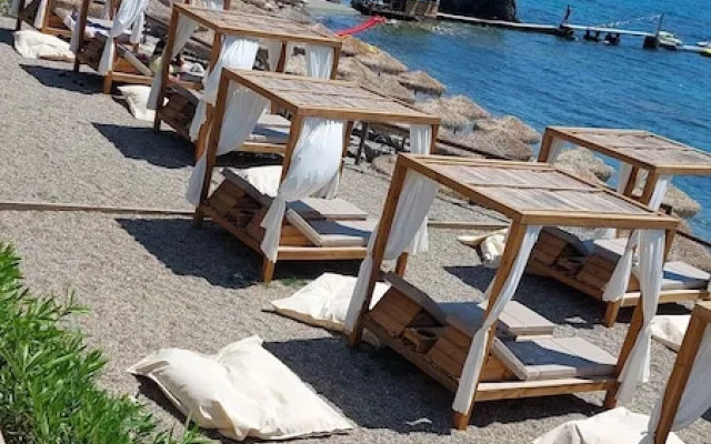 The Athenian Riviera Beach Summer Nest