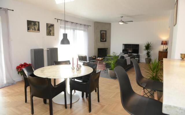 Boutique Apartment in Chalandri