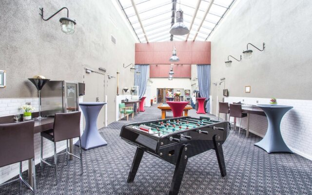 Gatsby Hotel & Restaurant by Happyculture