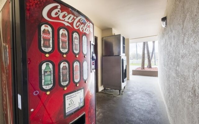 Red Roof Inn MacClenny