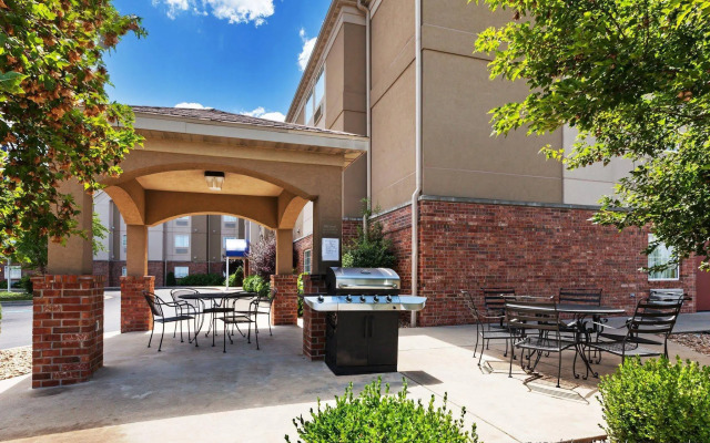 Candlewood Suites St Robert by IHG